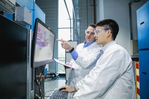 挑戰(zhàn)特斯拉？不，凱迪拉克Lyriq旨在重新定義豪華電動出行